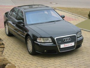 Hofele-Design Fahrzeugverkauf Audi A8 D2 4,2 Quattro