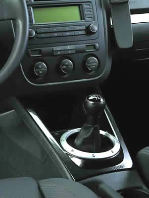 Hofele-Design VW Golf V Schaltkonsole Carbon-Look